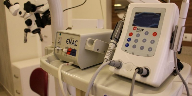 Tratamento com Microscópio Óptico em Juiz de Fora